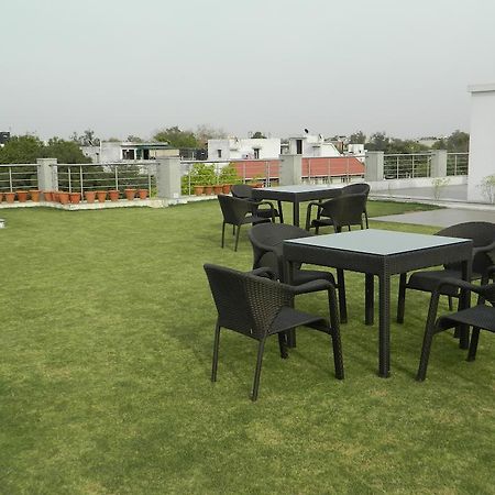 Bed and Breakfast 76 Friends Colony à New Delhi Extérieur photo
