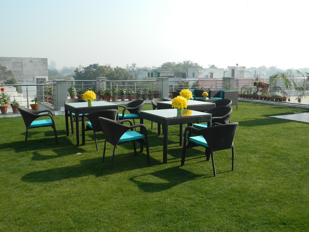 Bed and Breakfast 76 Friends Colony à New Delhi Extérieur photo