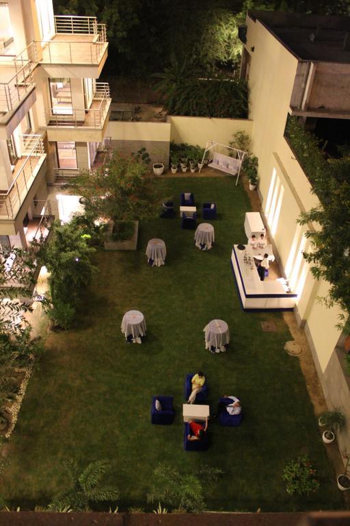 Bed and Breakfast 76 Friends Colony à New Delhi Extérieur photo
